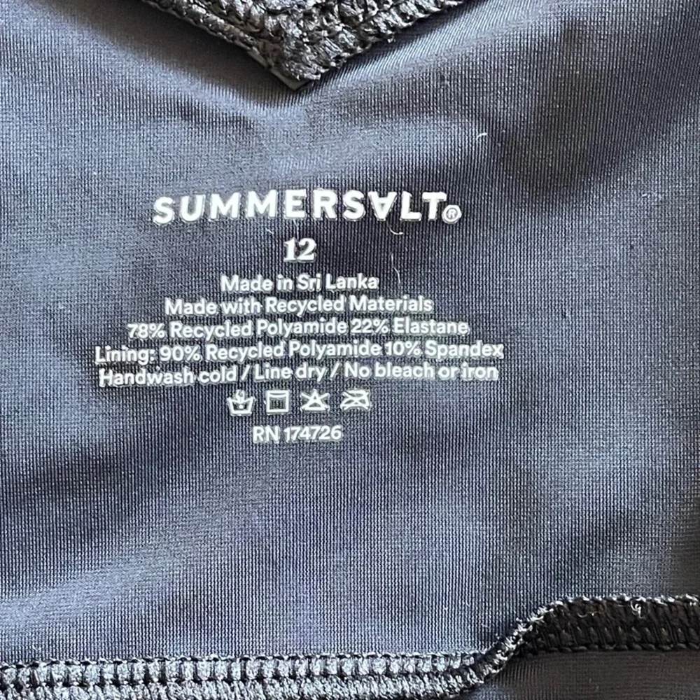 Summersalt The Cupped One Piece Swimsuit Black Underwire Size 12‎